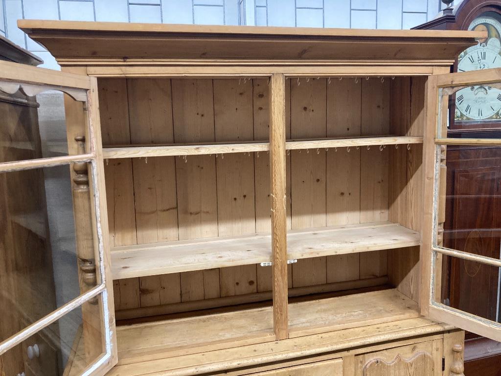 A Victorian pine dresser